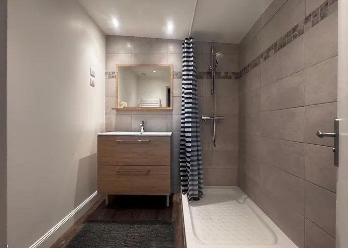 T3 Les Pieds Dans L'eau 卡尔维