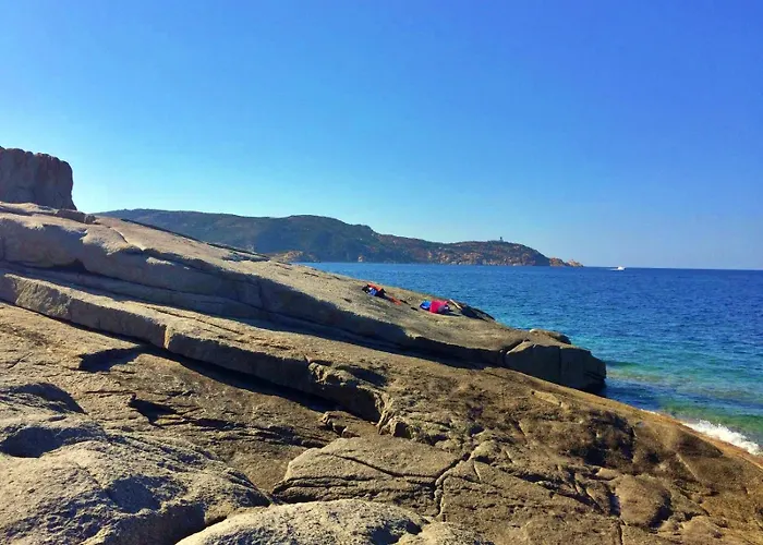 T3 Les Pieds Dans L'eau * Calvi (Corsica)